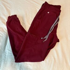 Figs Zamora maroon joggers